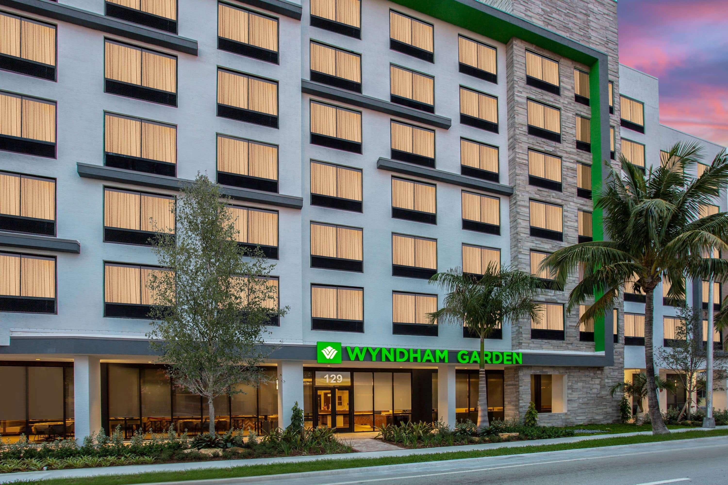 Wyndham Garden Ft Lauderdale Airport & Cruise Port Hotel Dania Beach Bagian luar foto