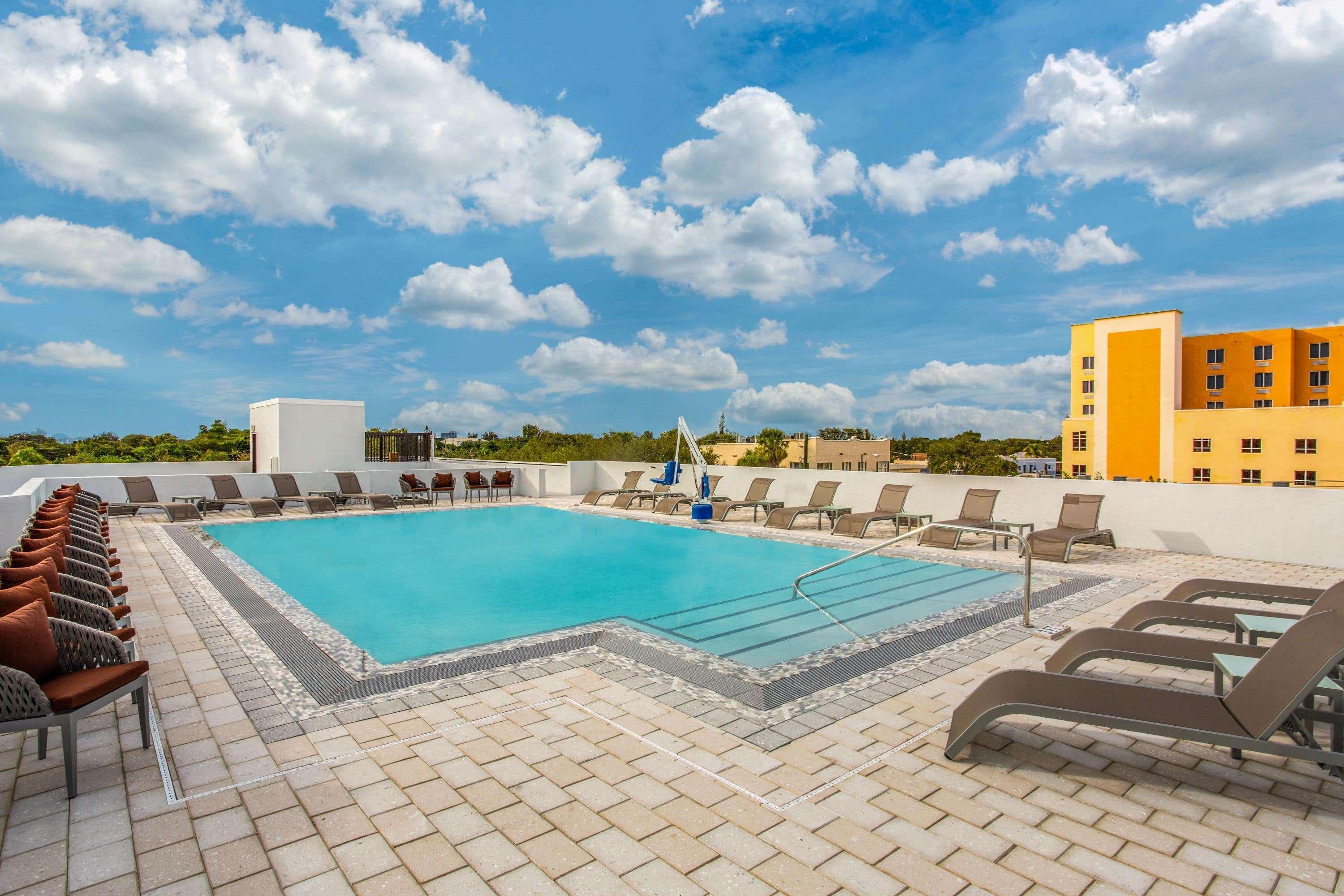 Wyndham Garden Ft Lauderdale Airport & Cruise Port Hotel Dania Beach Bagian luar foto
