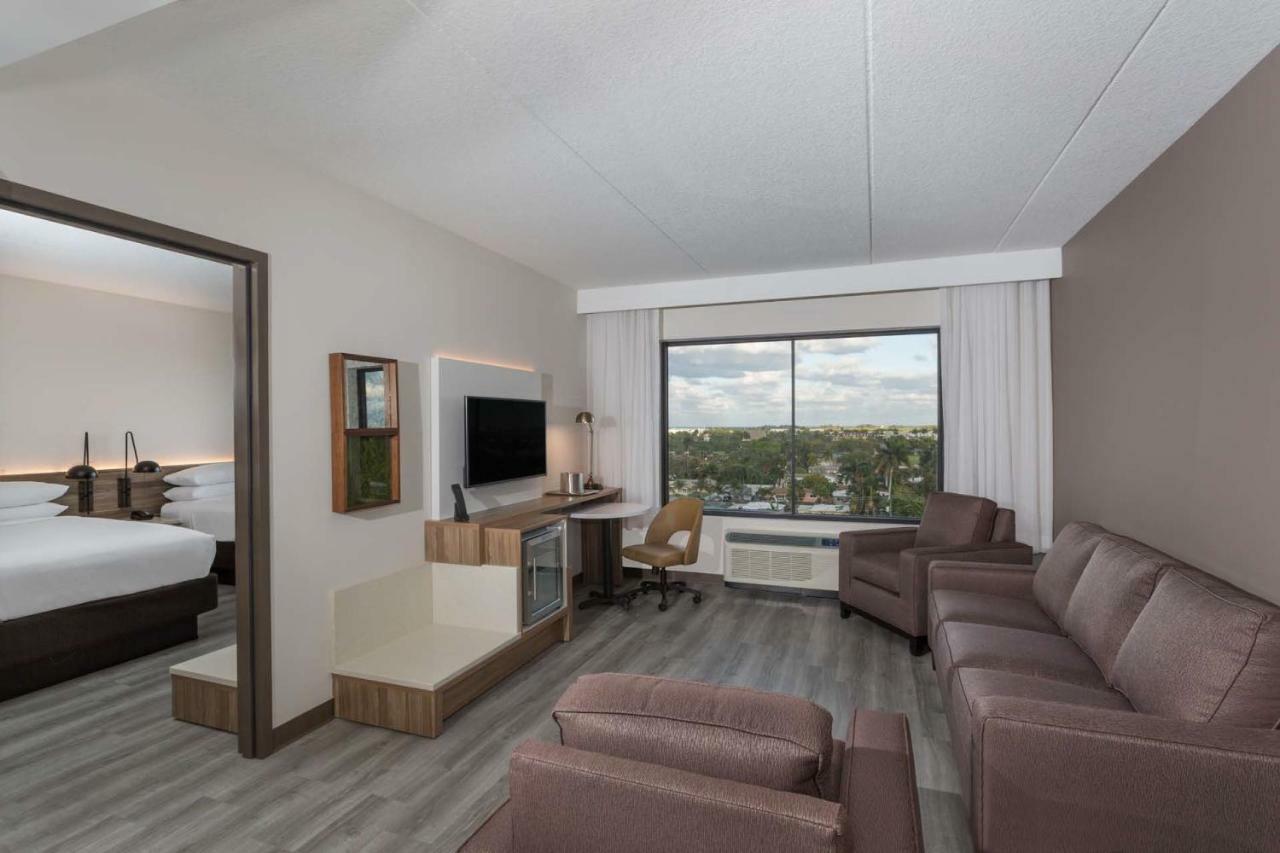 Wyndham Garden Ft Lauderdale Airport & Cruise Port Hotel Dania Beach Bagian luar foto
