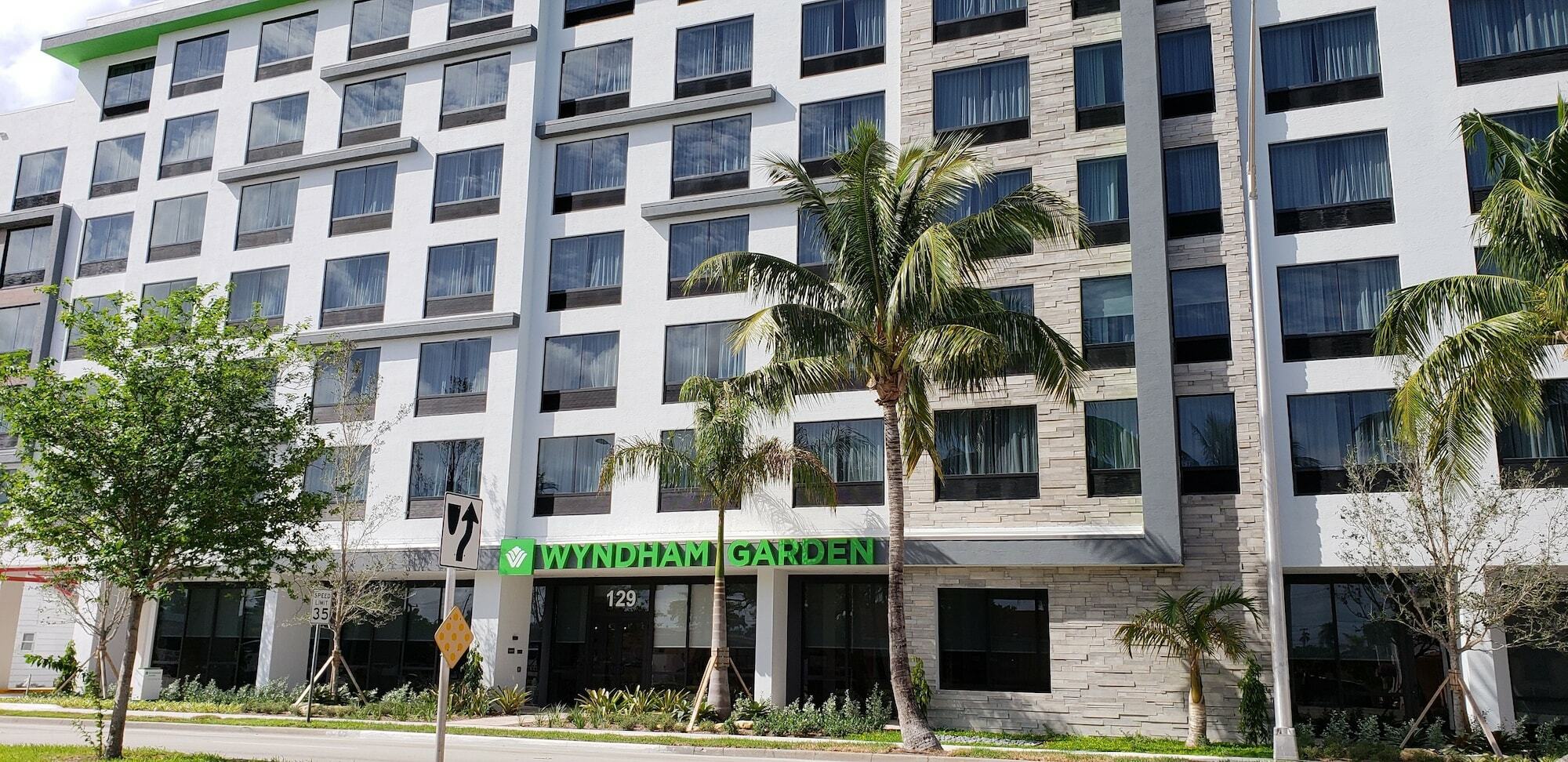 Wyndham Garden Ft Lauderdale Airport & Cruise Port Hotel Dania Beach Bagian luar foto