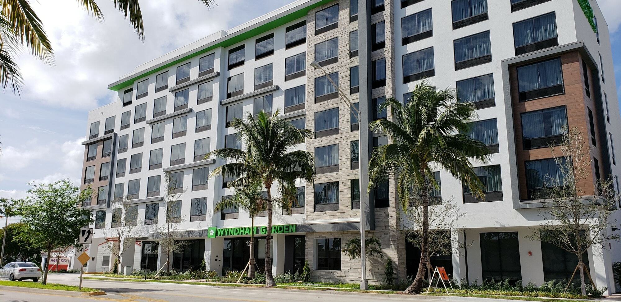 Wyndham Garden Ft Lauderdale Airport & Cruise Port Hotel Dania Beach Bagian luar foto